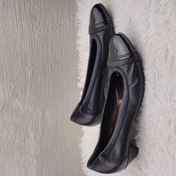 AGL Attilio Giusti Leombruni Black Leather Patent Fringe Toe Low Heel Pump Shoe - Picture 4 of 16